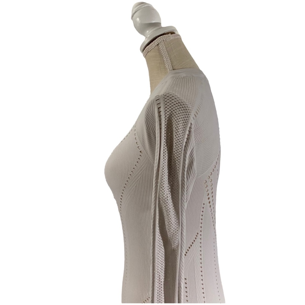 Athleta Oxygen Women Seamless Long Sleeve Mesh Cut Out Shirt Sz Sm Ivory - Picture 5 of 12
